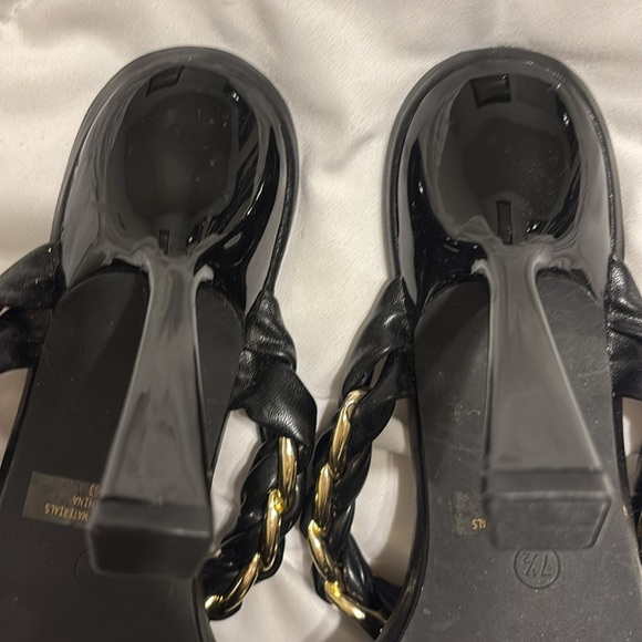 Liliana gold chain and black braided heels size 7 1/2 - Picture 6 of 6